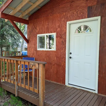 Sven'S Basecamp Hostel Fairbanks Exterior photo